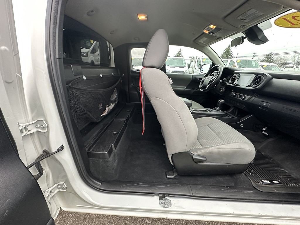 2021 Toyota Tacoma Image 8