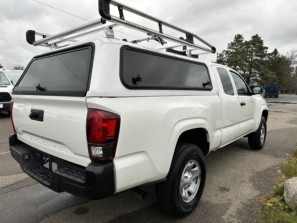 2021 Toyota Tacoma Image 9