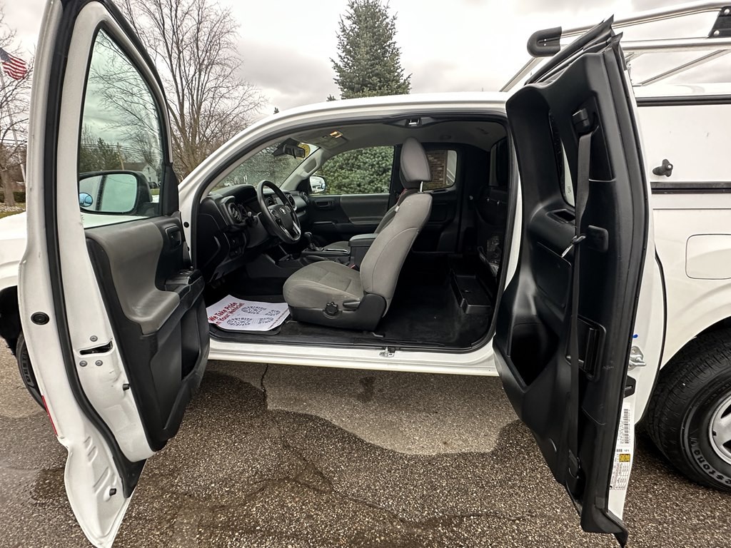 2021 Toyota Tacoma Image 16