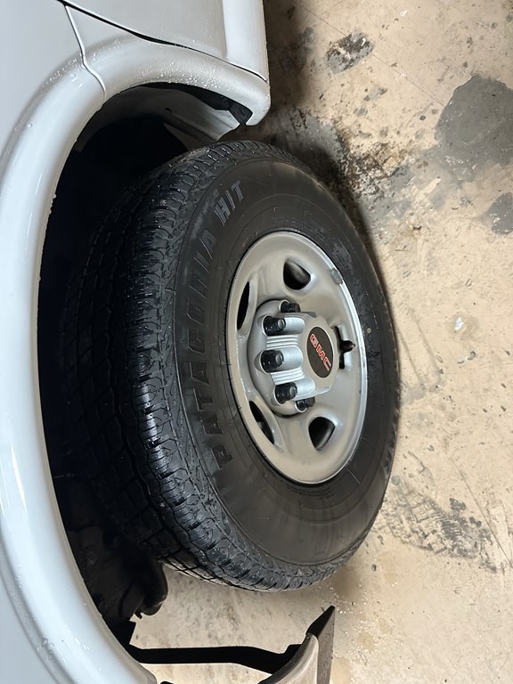 2018 GMC Savana Image 9