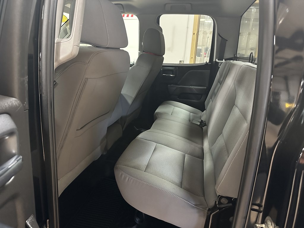 2018 Chevrolet Silverado 1500 Image 9