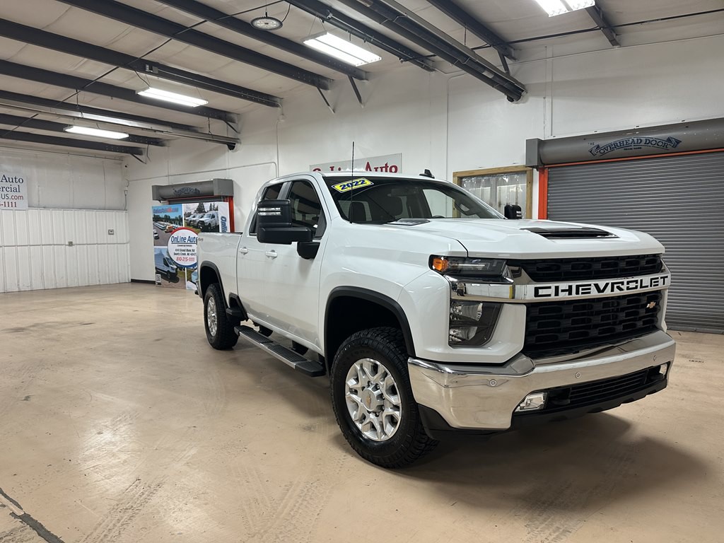 2022 Chevrolet Silverado 1500 Image 1