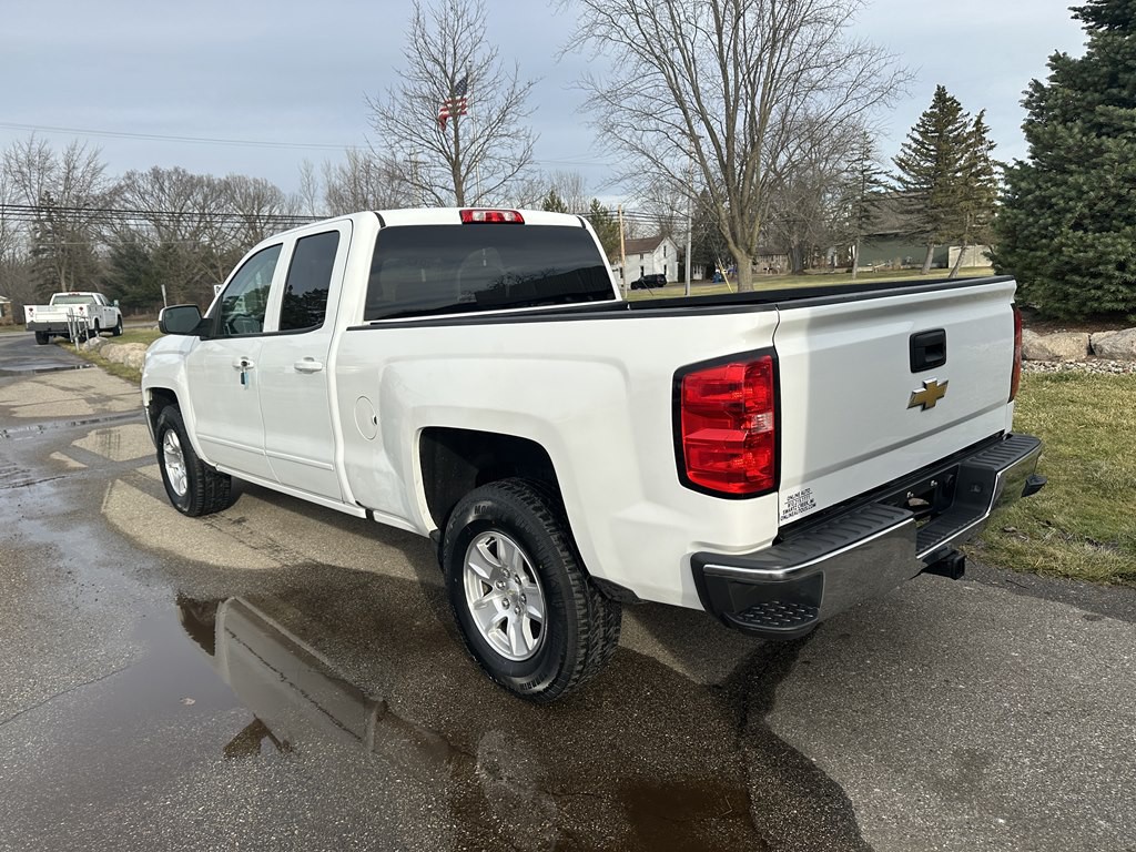 2019 Chevrolet Silverado 1500 Image 2