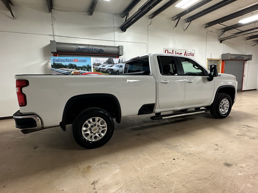 2022 Chevrolet Silverado 1500 Image 4