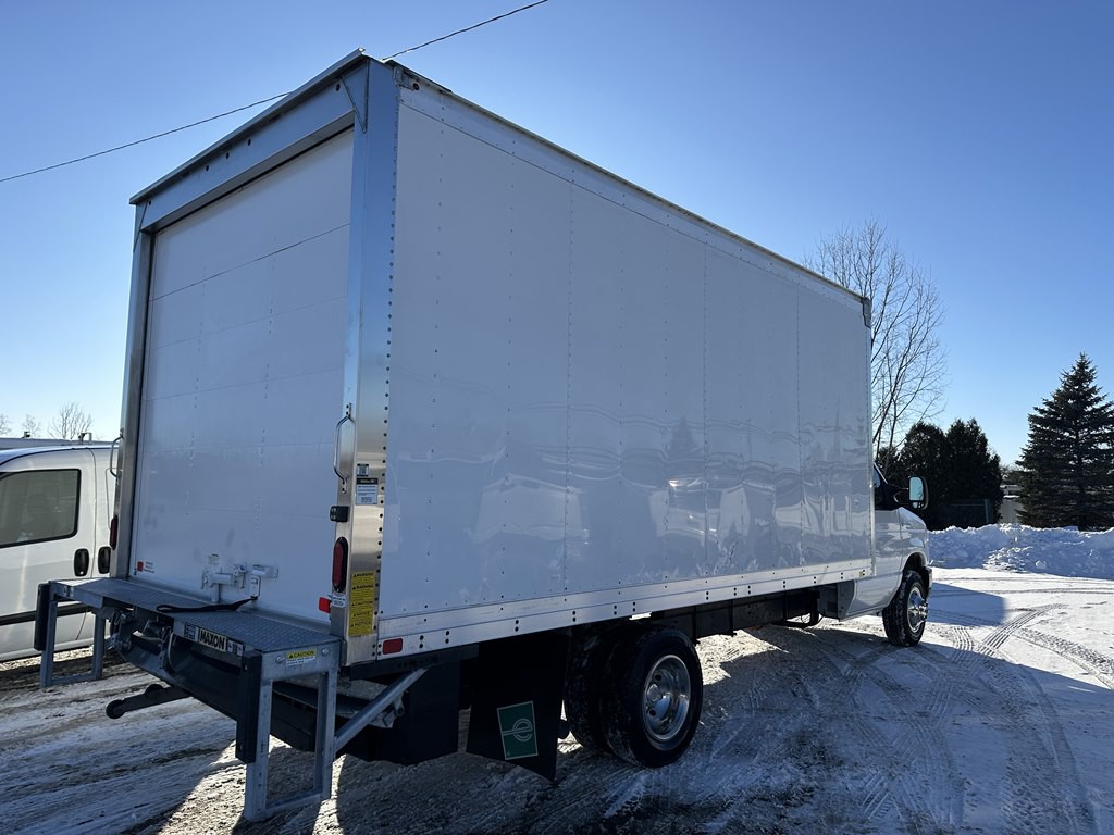 2022 Ford Econoline Image 10