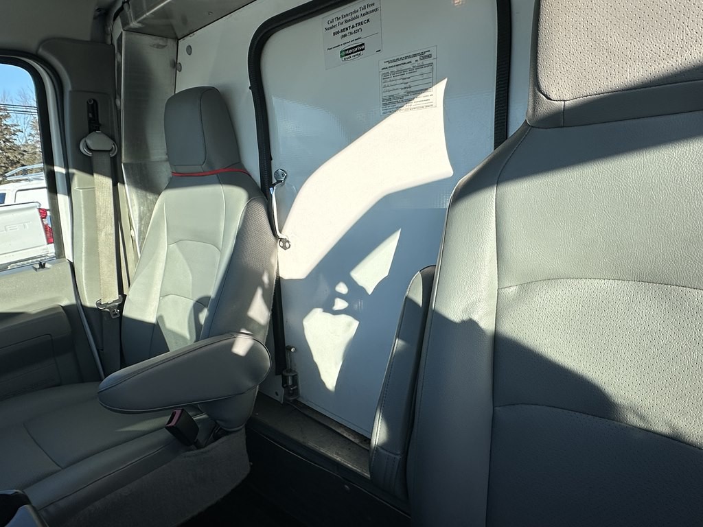 2022 Ford Econoline Image 21