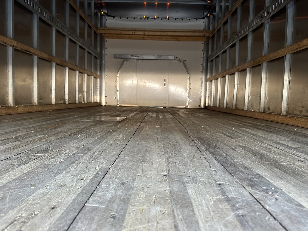 2022 Ford Econoline Image 22