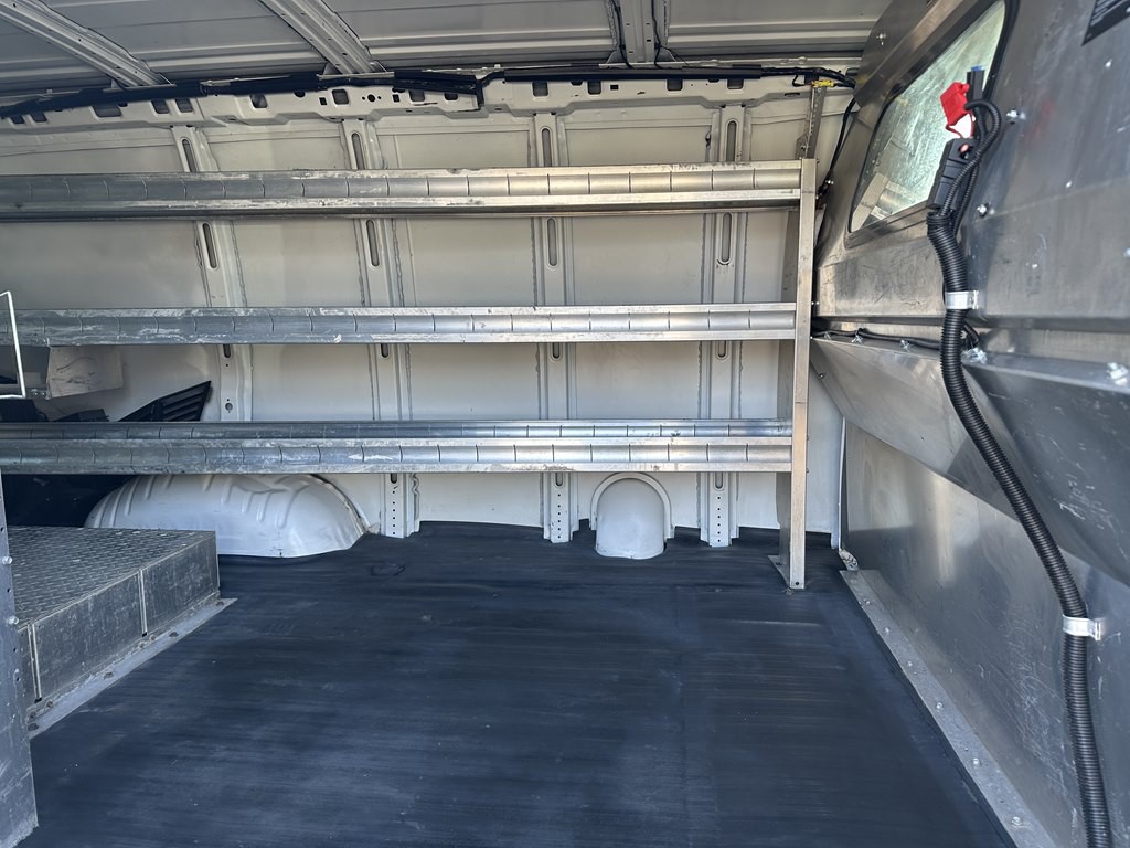 2019 Chevrolet Express Image 7