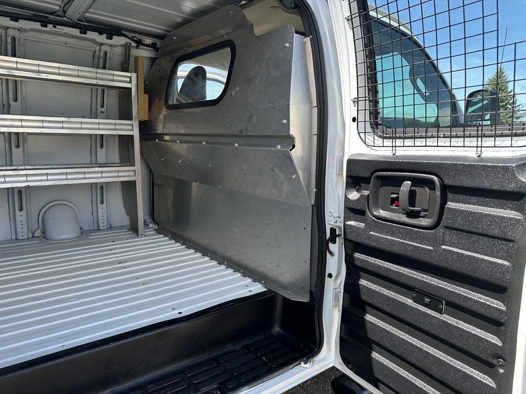 2017 Chevrolet Express Image 20