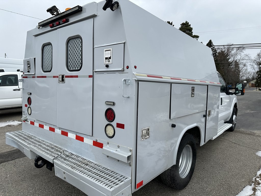 2014 Ford F-350 Image 9