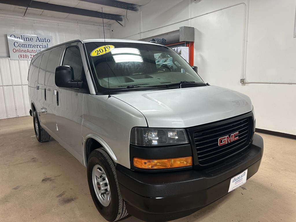 2019 GMC Savana Image 8
