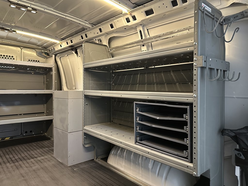 2022 Chevrolet Express Image 7