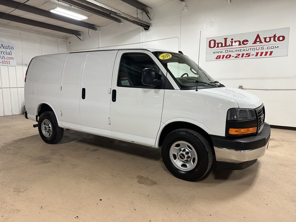 2019 GMC Savana Image 4