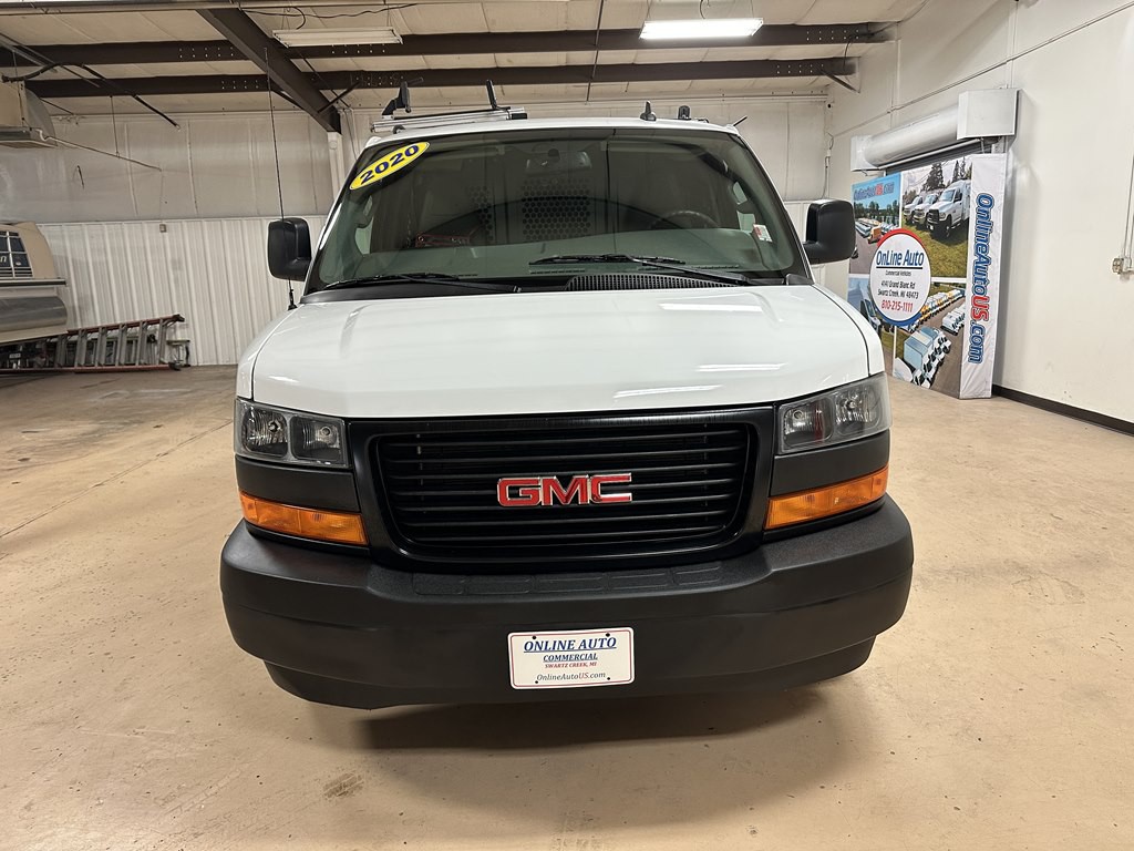 2020 GMC Savana Image 2