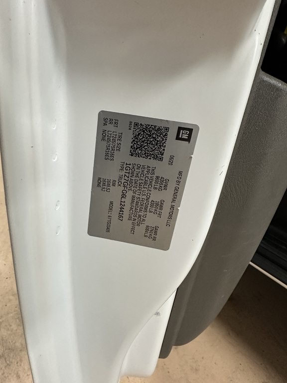 2020 GMC Savana Image 15