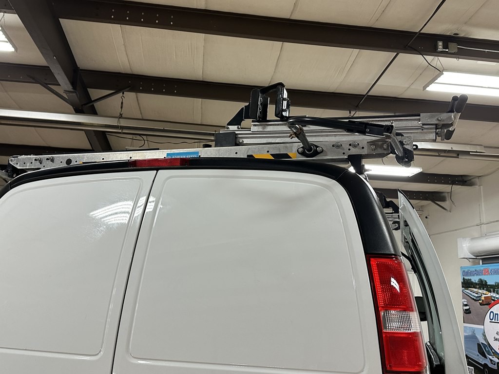 2020 GMC Savana Image 14