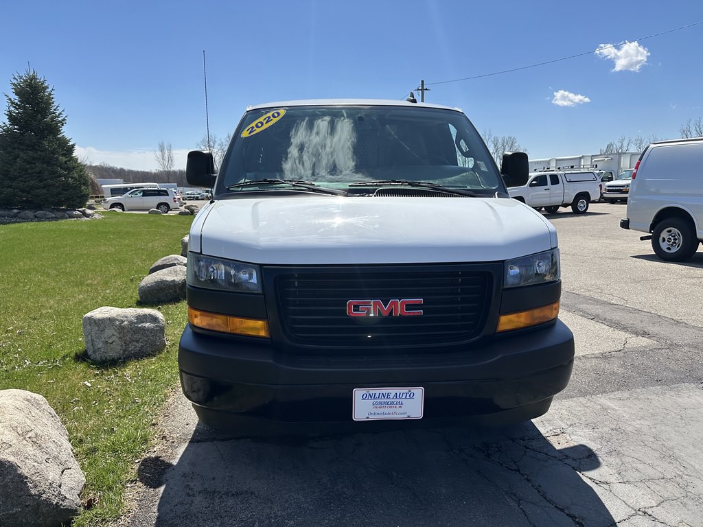 2020 GMC Savana Image 3