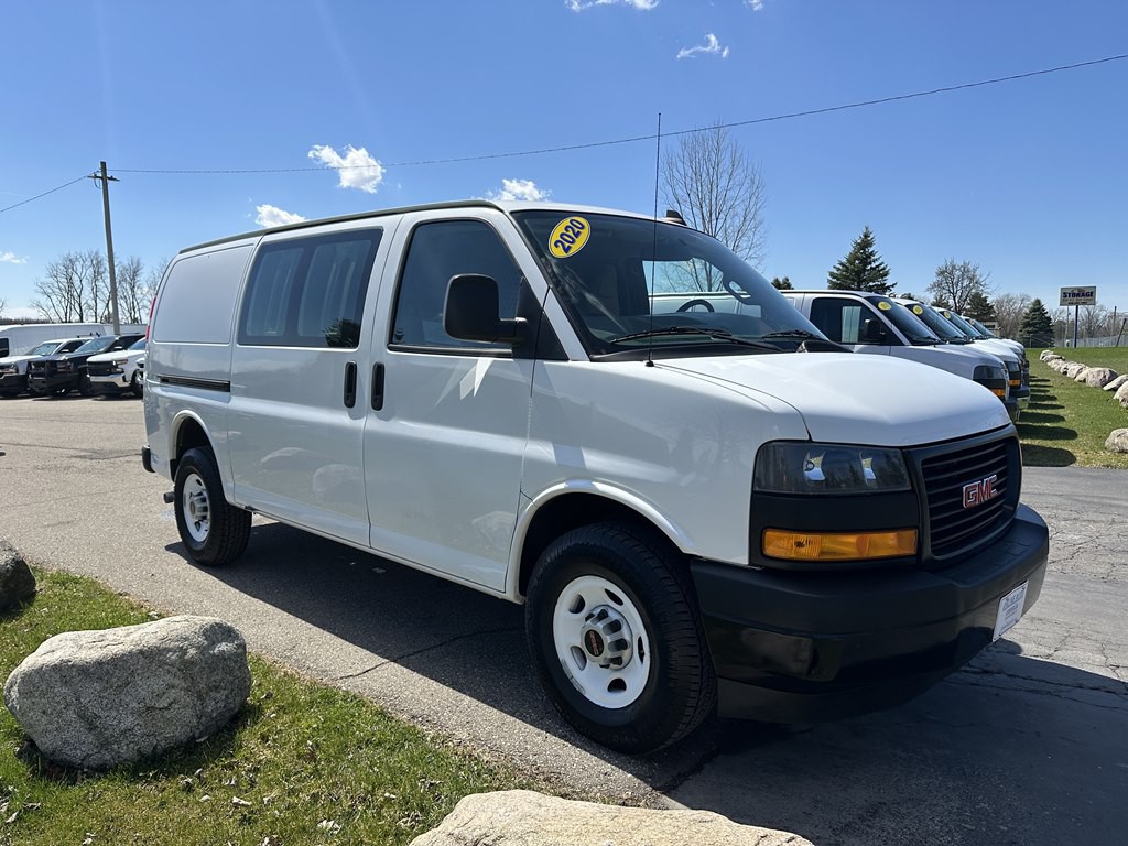 2020 GMC Savana Image 4
