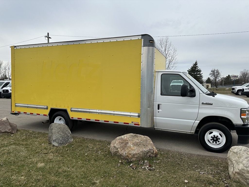 2022 Ford Econoline Image 10