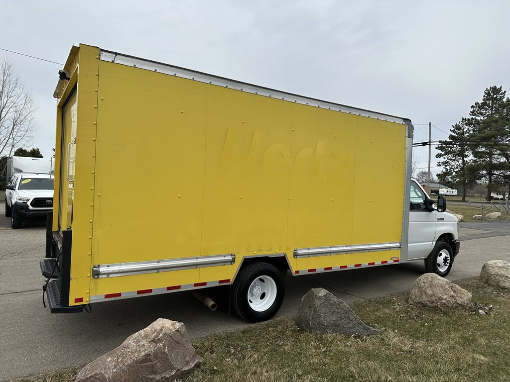 2022 Ford Econoline Image 14