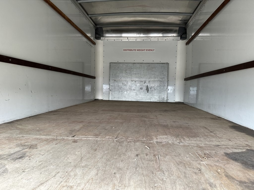 2022 Ford Econoline Image 17