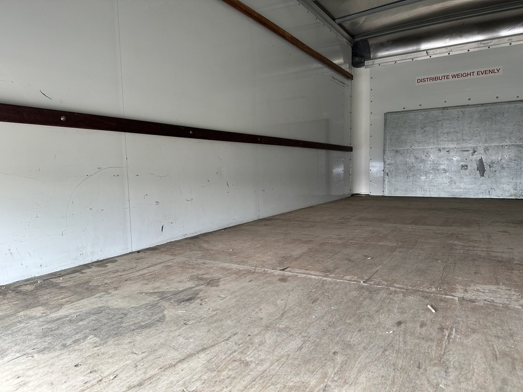 2022 Ford Econoline Image 18