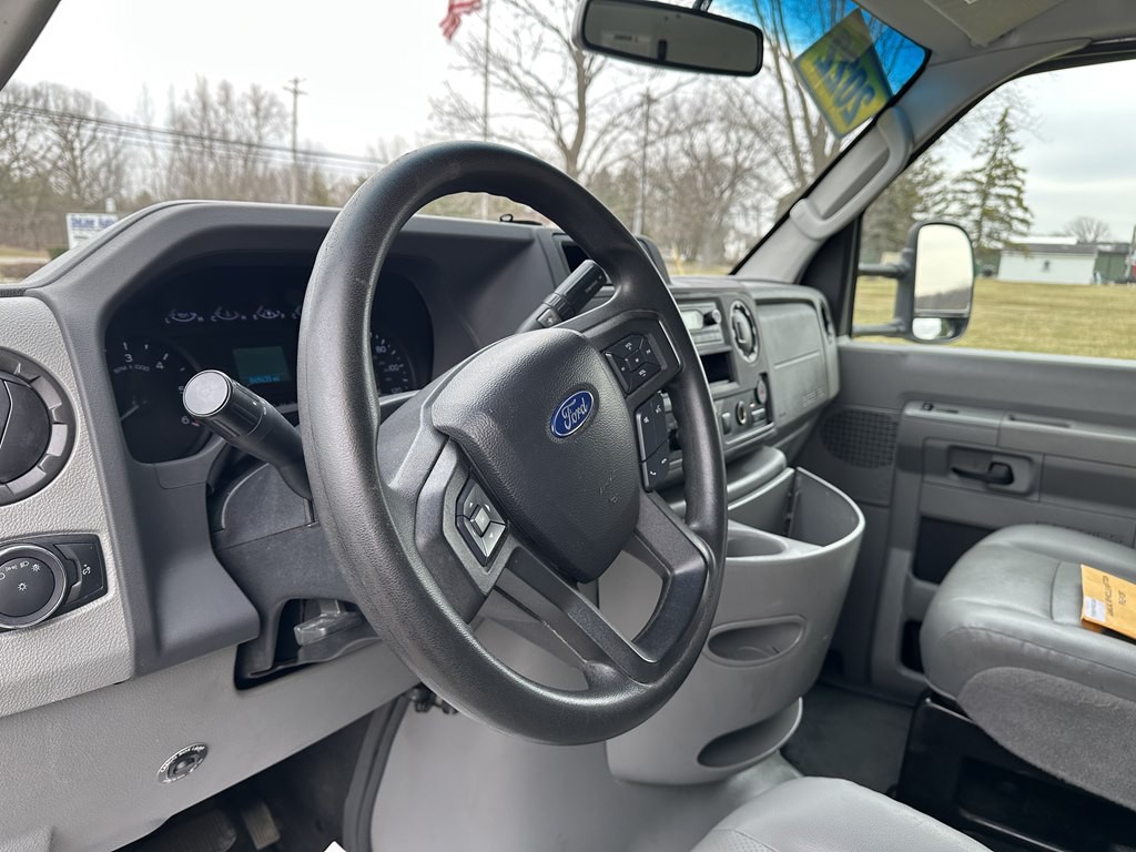 2022 Ford Econoline Image 22