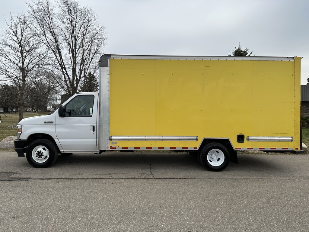2022 Ford Econoline Image 27