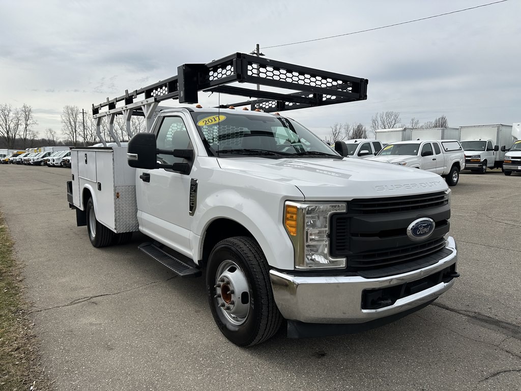 2017 Ford F-350 Image 4