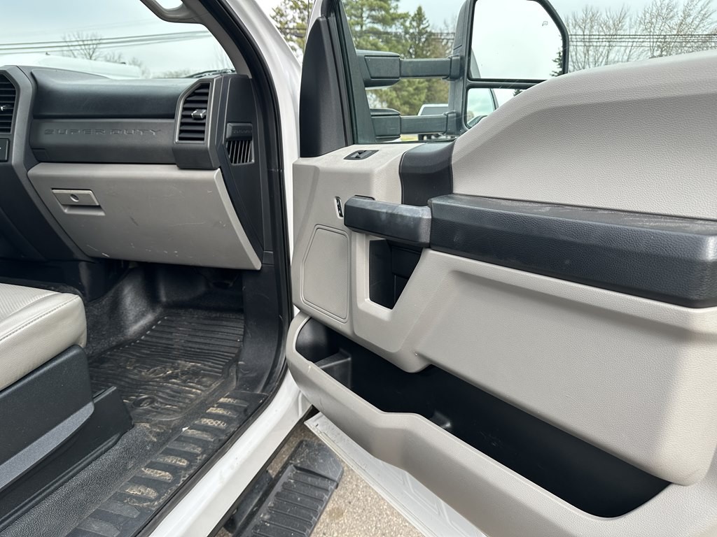 2017 Ford F-350 Image 7