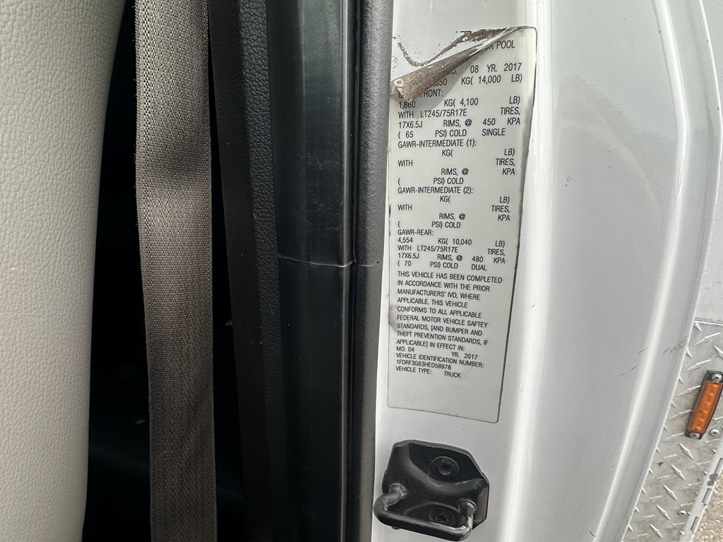 2017 Ford F-350 Image 16