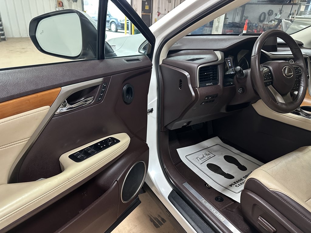 2019 Lexus RX Image 6