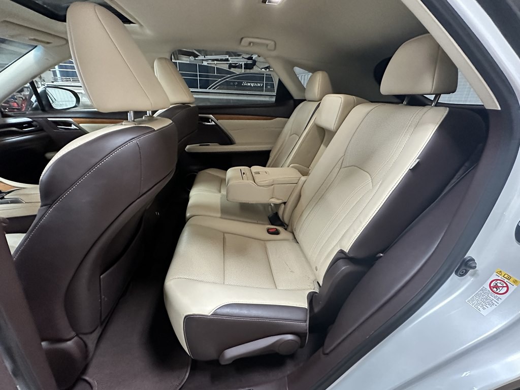 2019 Lexus RX Image 9
