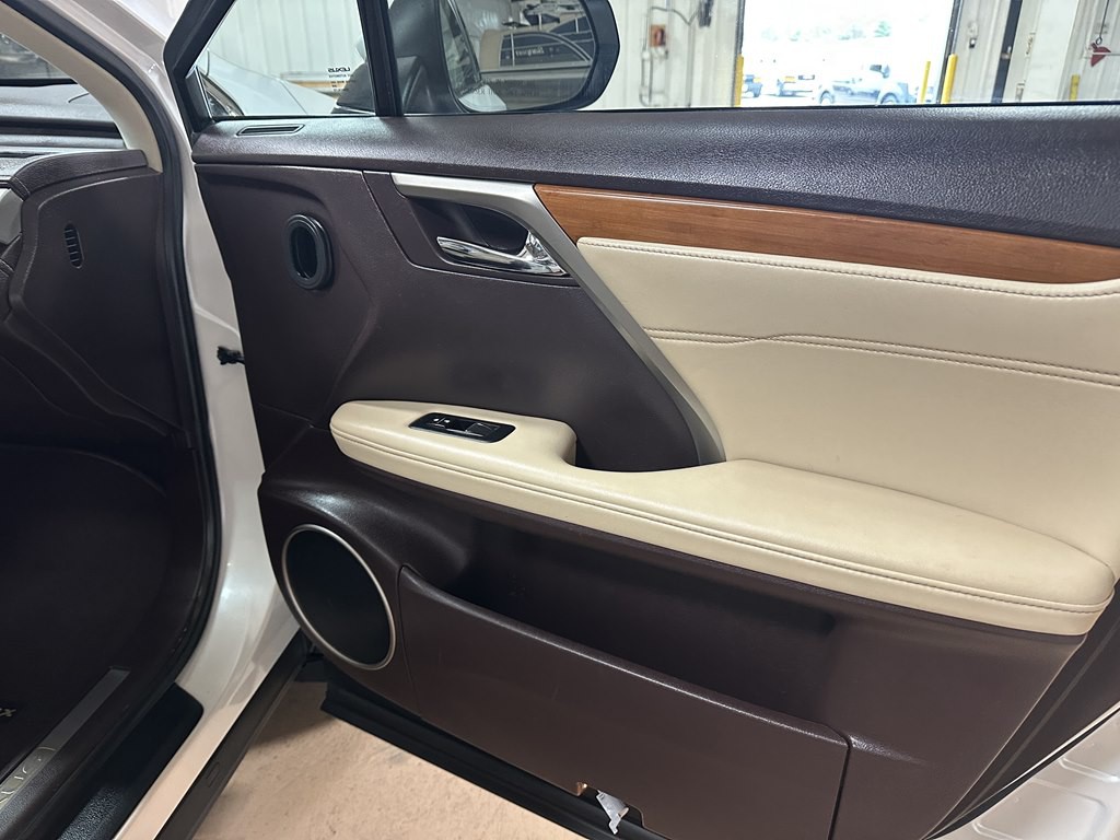 2019 Lexus RX Image 13