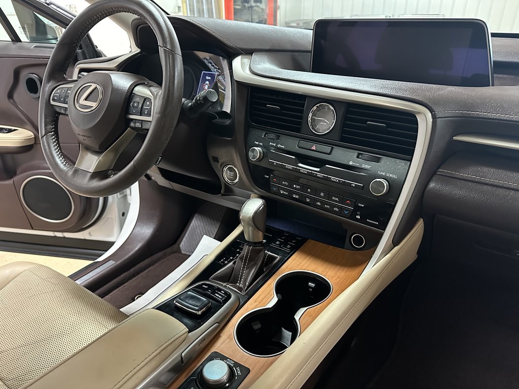 2019 Lexus RX Image 15