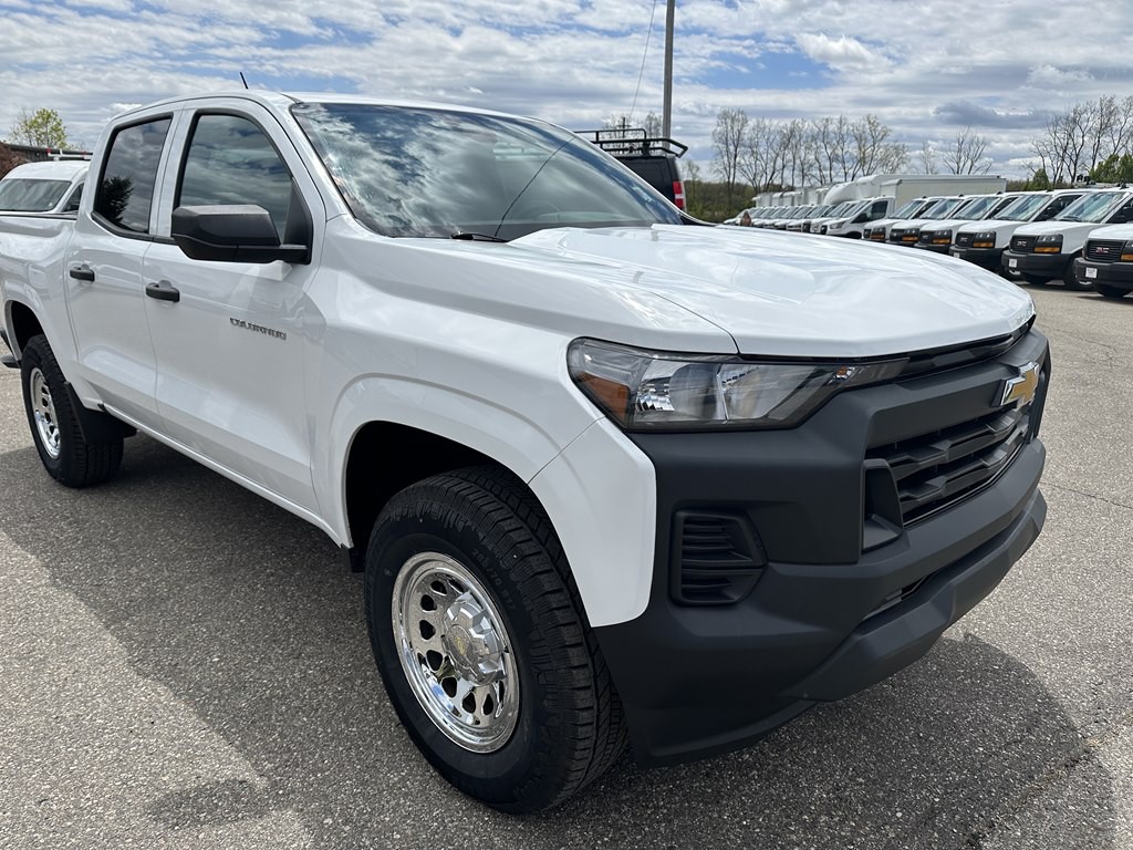 2023 Chevrolet Colorado Image 2