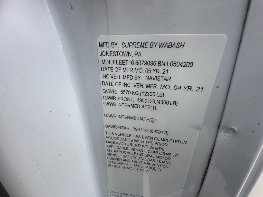 2021 GMC Savana Image 22
