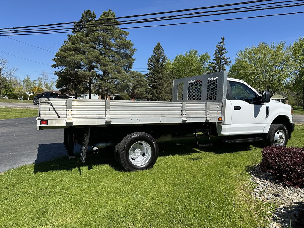 2021 Ford F-350 Image 8