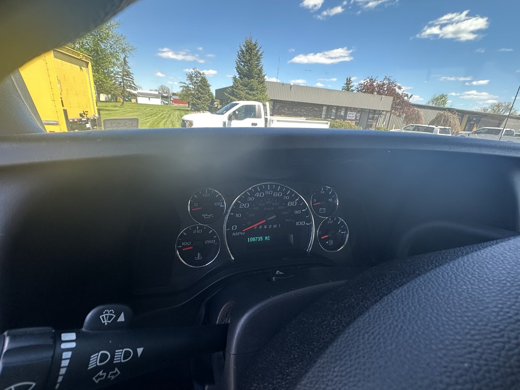 2021 GMC Savana Image 16