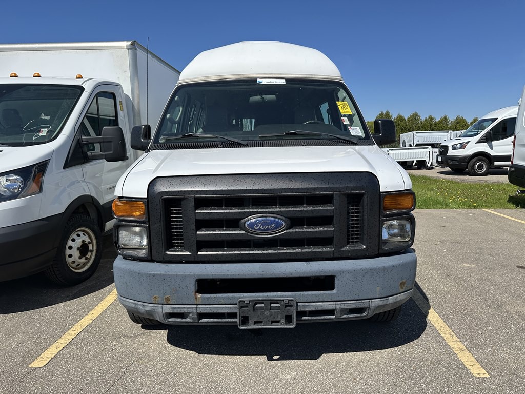 2013 Ford Econoline Image 3