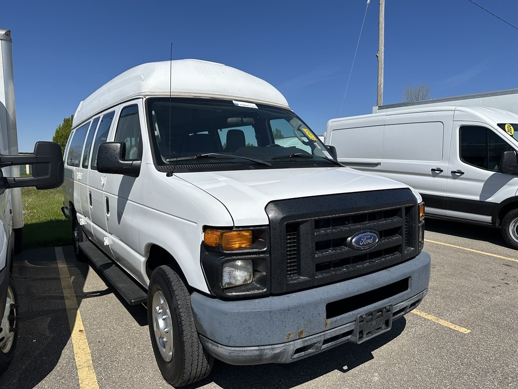 2013 Ford Econoline Image 4