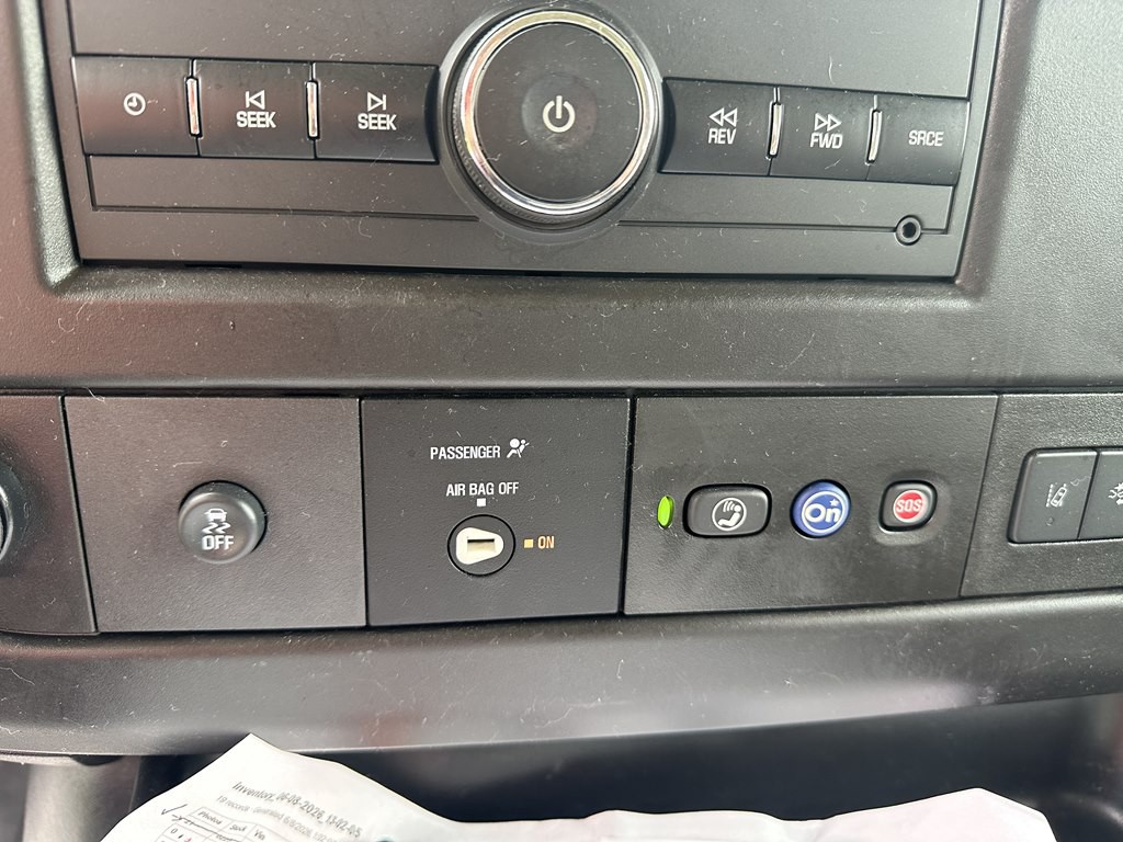 2021 GMC Savana Image 15