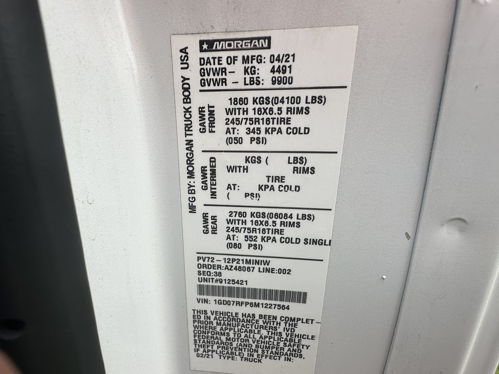 2021 GMC Savana Image 23