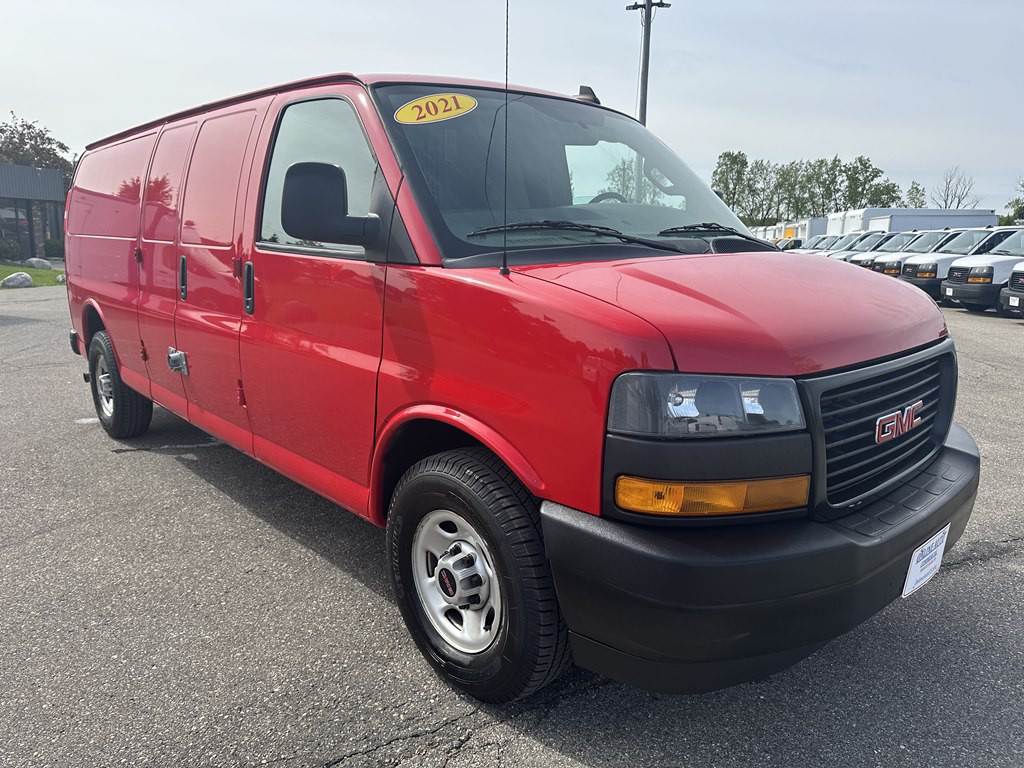 2021 GMC Savana Image 2