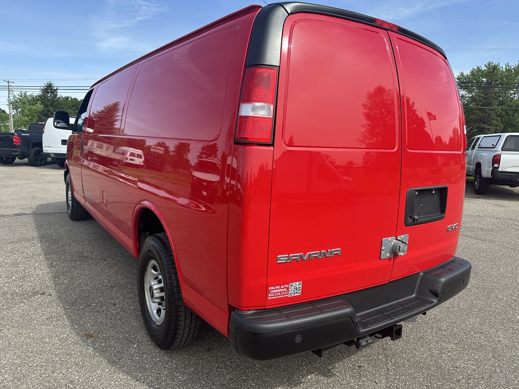 2021 GMC Savana Image 7