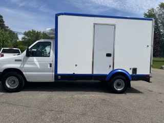 Image for 2023 Ford 12' Box Truck E350 REEFER/FREEZER BOX ID: 7400384