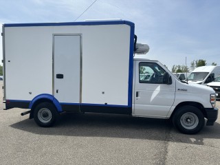 Image for 2023 Ford 12' Box Truck E350 REEFER/FREEZER 12' BOX ID: 7400481