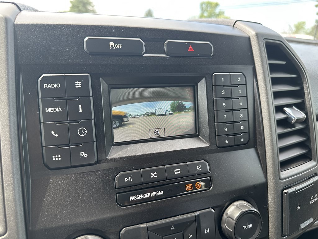 2021 Ford F-350 Image 25