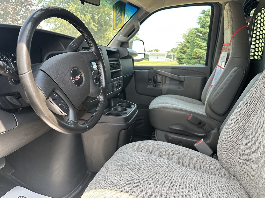 2015 GMC Sierra Image 22