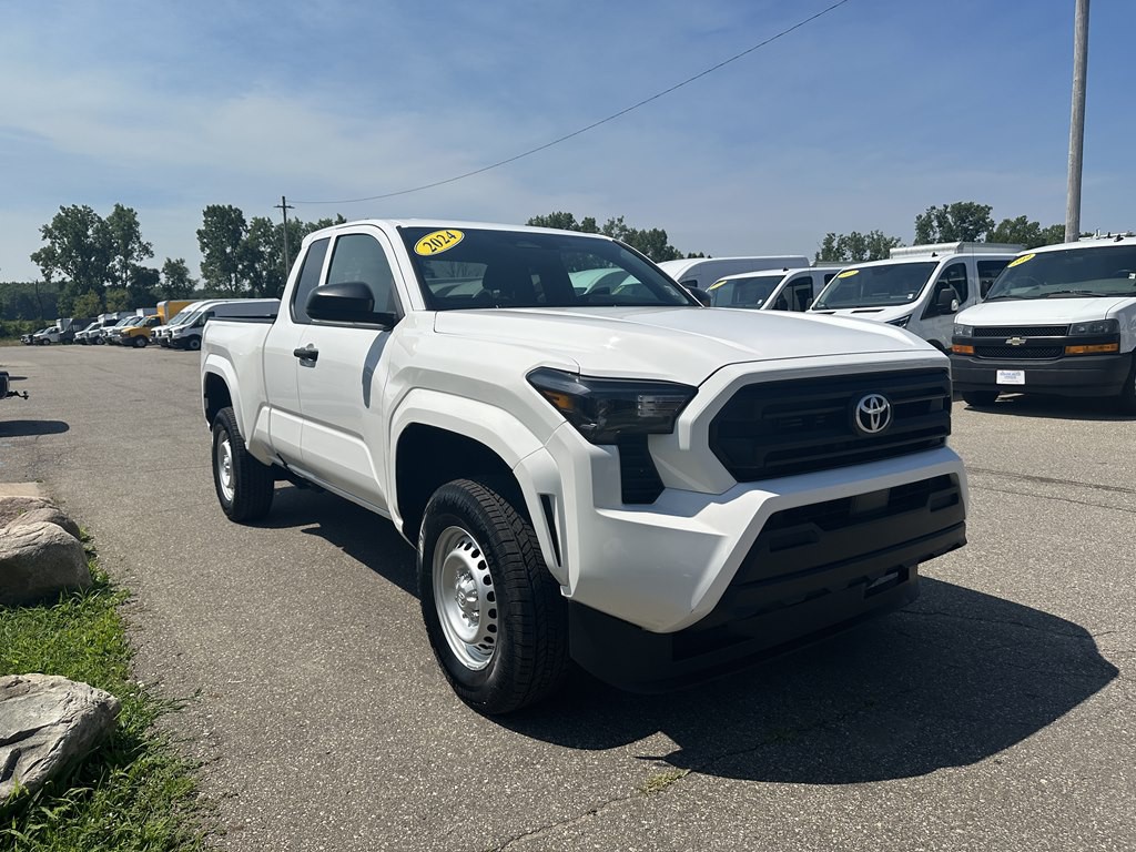 2024 Toyota Tacoma Image 4
